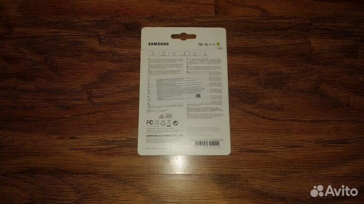 Карта памяти Samsung MicroSD 64Gb EVO Plus