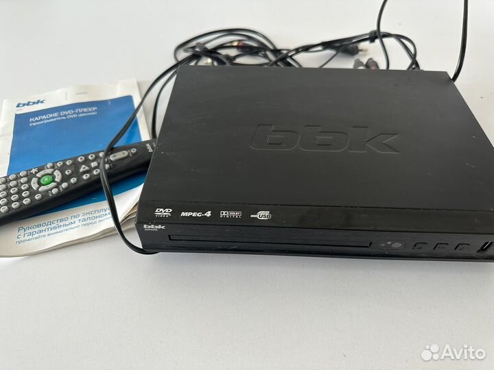 Караоке DVD плеер BBK DVP035S