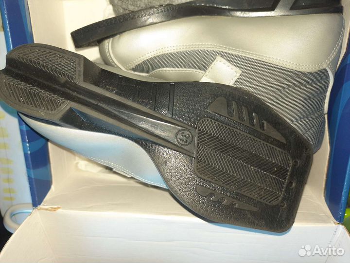 Лыжные ботинки детские 30-31