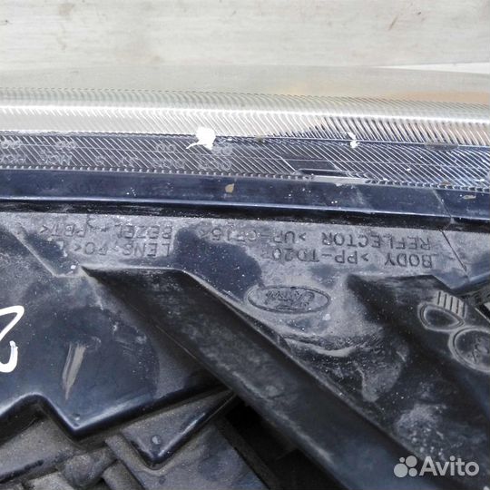Фара передняя правая Ford Focus 2 до рест