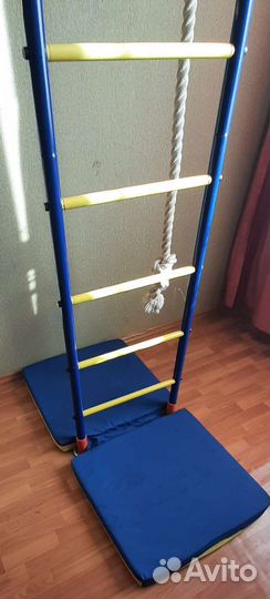 Детский спортивный уголок