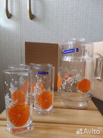 Наборы для напитков: стаканы и кувшины