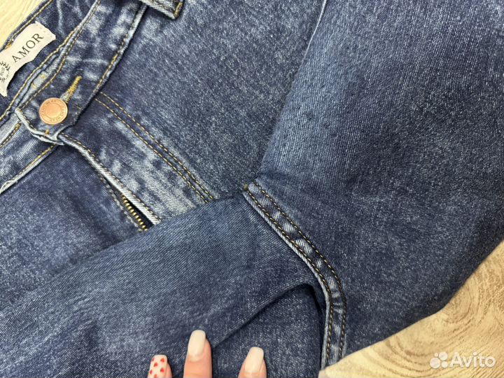 Джинсы широкие