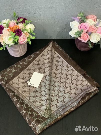 Платок шаль Gucci с люрексом коричневая