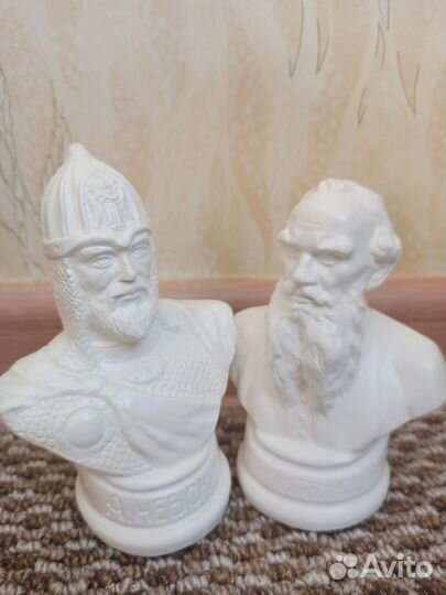 Гипсовые бюсты известных российских деятелей