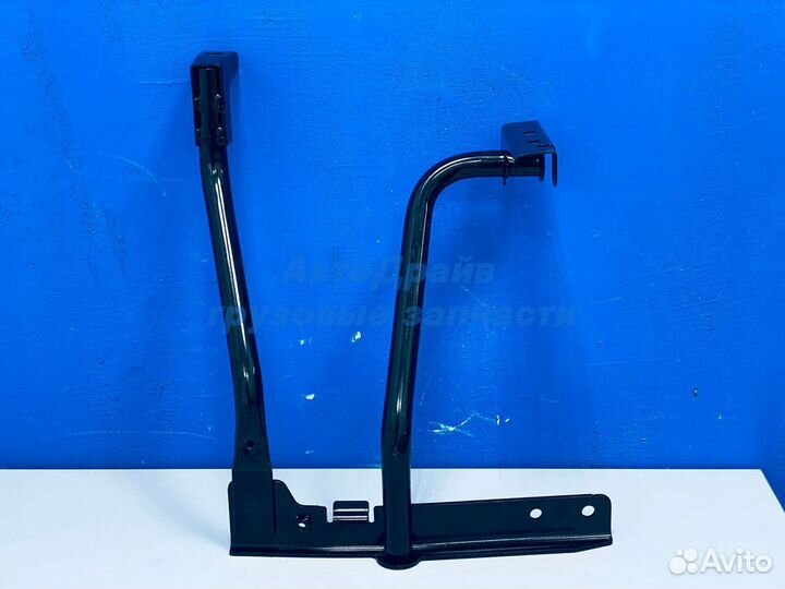 Кронштейн подножки Volvo FH4 левый