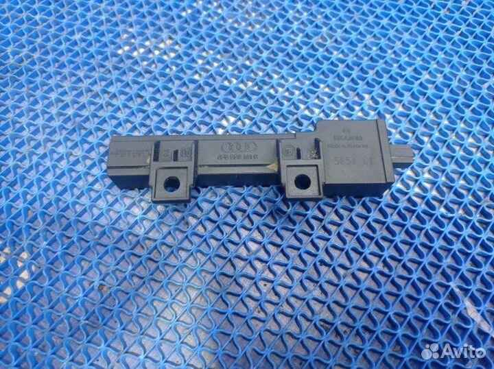 Антенна Audi A6C6 седан ASN 2005