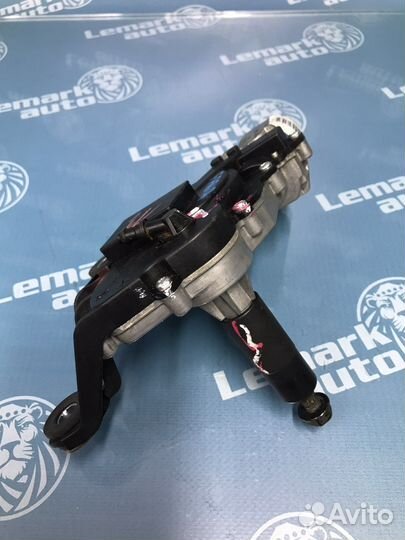 Моторчик стеклоочистителя задний Skoda Fabia 2