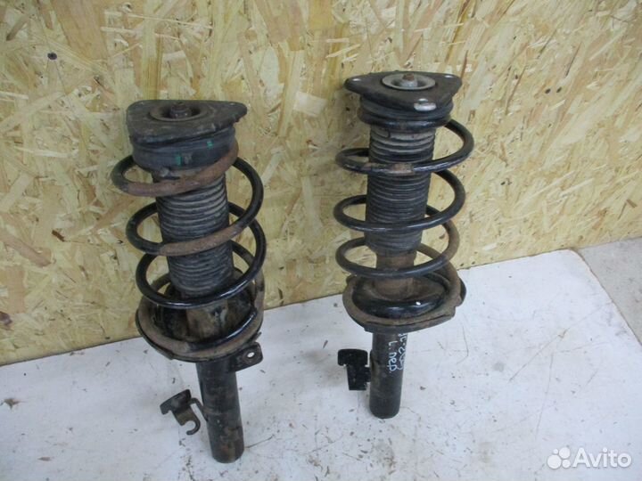 Амортизаторные стойки в сборе Форд Фокус 2