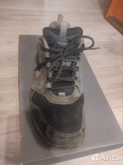 Кроссовки ecco р.43