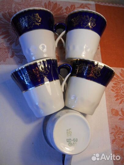 Стаканы,чашки,кувшины,блюдо