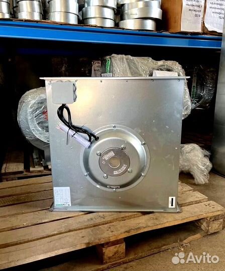 Вытяжной прямоугольный вентилятор