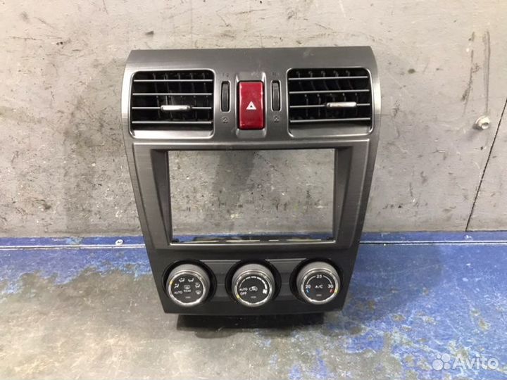 Передняя консоль Subaru Forester SJ