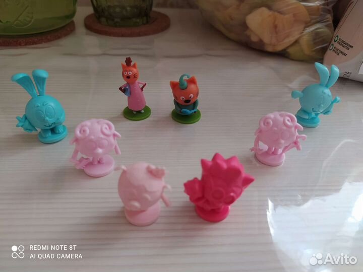 Игрушки из киндеров и боксов