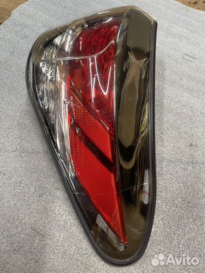 Фонарь задний оригинальный Lexus RX 350 3