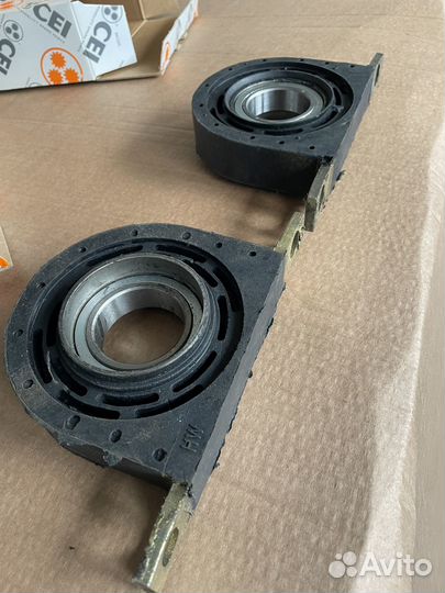 Подшипник подвесной карданного вала Iveco