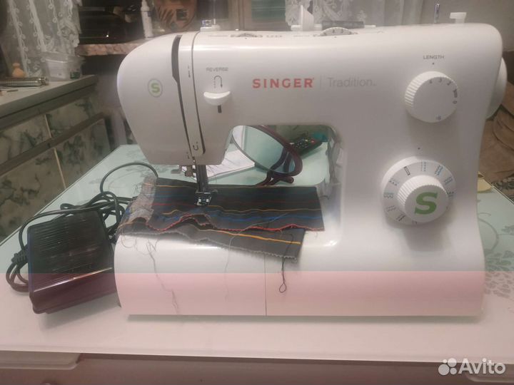 Швейная машина Singer