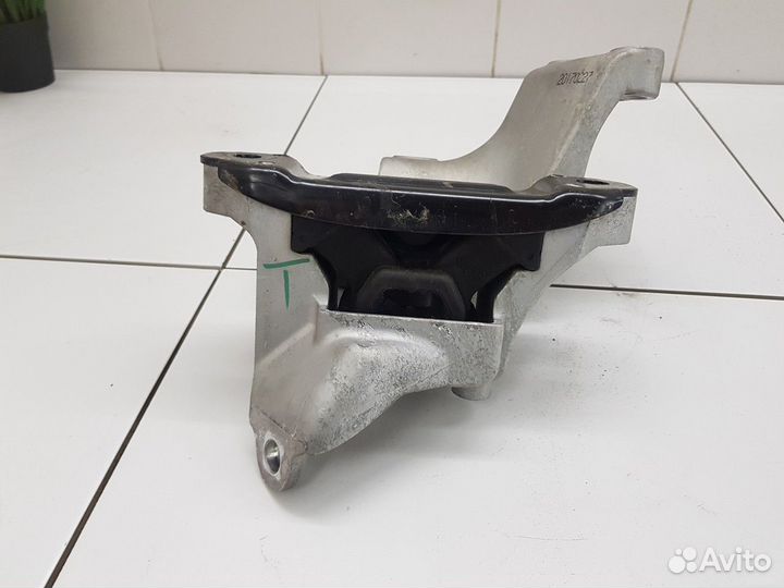 Опора двигателя левая (Chery Tiggo 7)