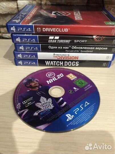 Sony playstation 4 PS4 pro 1tb с играми