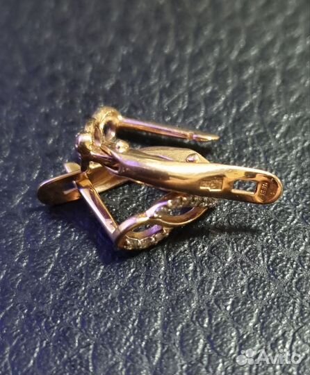 Золотые серьги