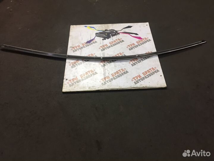 Лексус IS Молдинг двери передний левый Лев