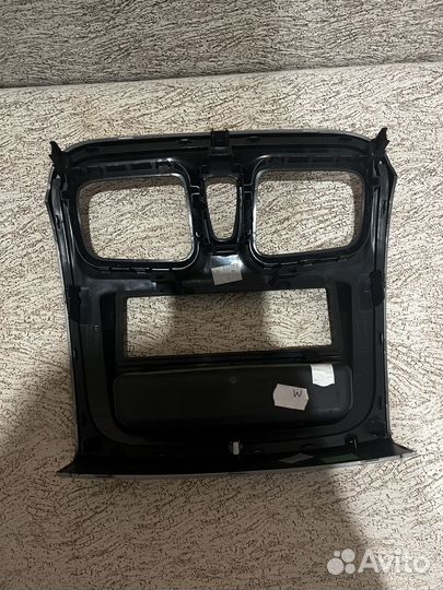 Рамка renault sandero