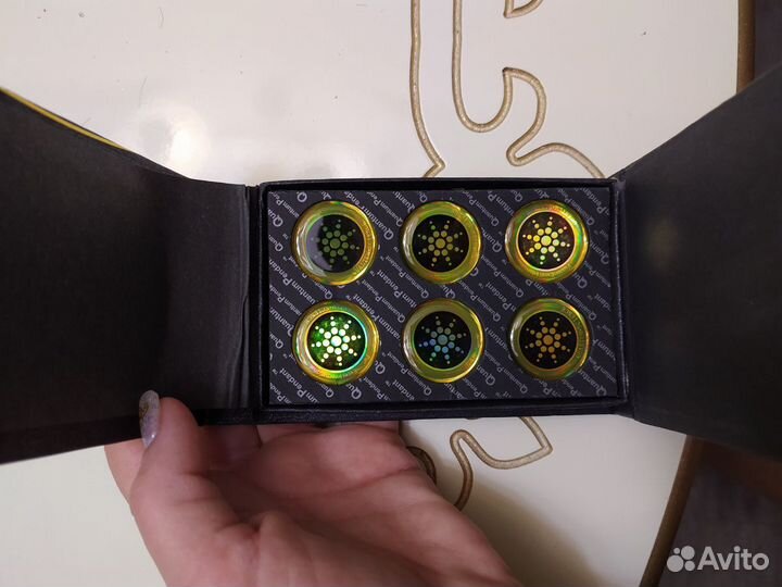 Антирадиационные новые наклейки на сотовые тел