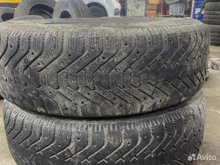 Goodyear UltraGrip 500 215/70 R16 100T