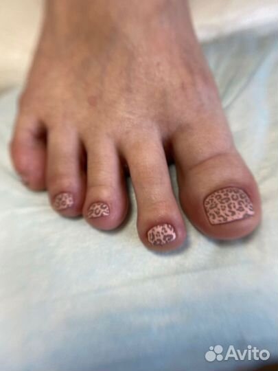 Мастер маникюра и педикюра