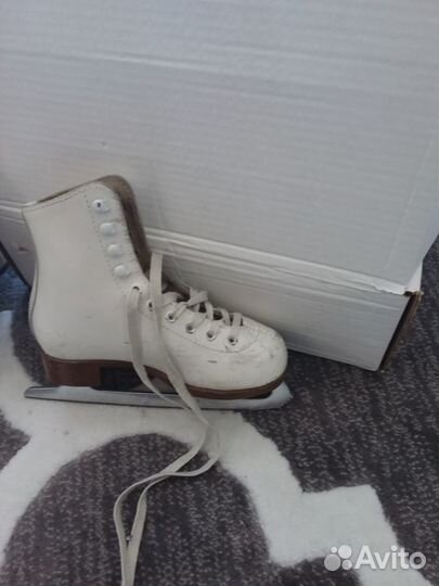 Коньки фигурные детские