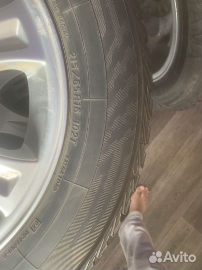 Зимняя резина 215 65 r16