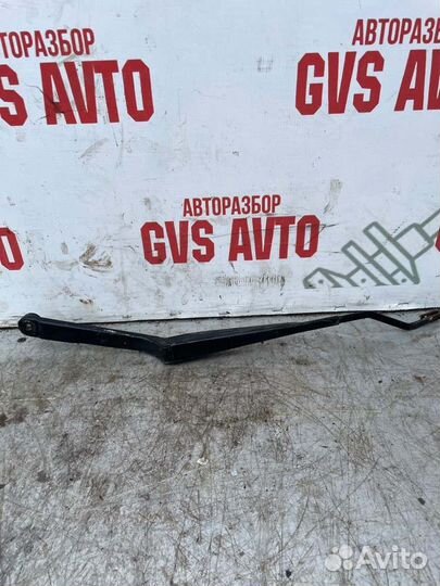 Поводок стеклоочистителя левый Chevrolet Lanos