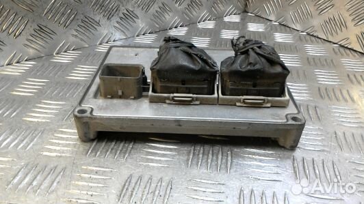 Блок управления двигателем ford focus 2 (93D08PF01