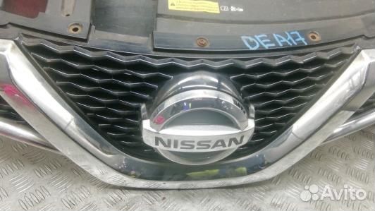 Решетка радиатора nissan qashqai J11 (DEA17G101)