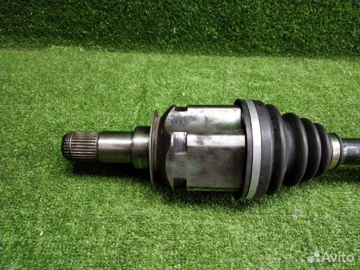 Привод (полуось) передний Toyota Land Cruiser