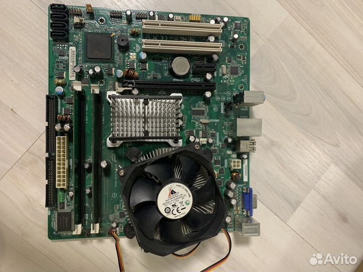 Материнские платы разные много