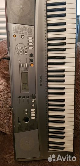 Синтезатор Yamaha psr 300