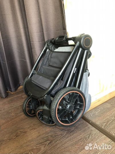 Коляска Carrello Epica 2в1