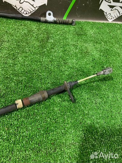 Трос стояночного тормоза задний левый Infiniti