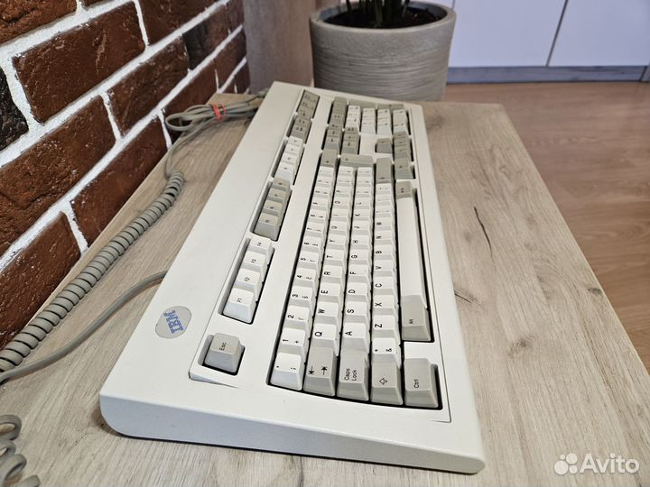 Ретро клавиатура IBM Model M