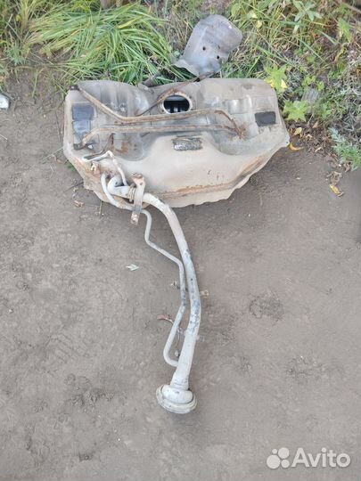 Бензобак Nissan Maxima A32