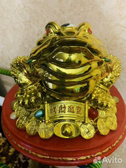 Статуэтка лягушка