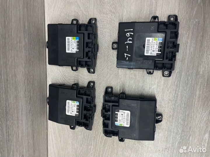 Блок двери Mercedes Ml W164