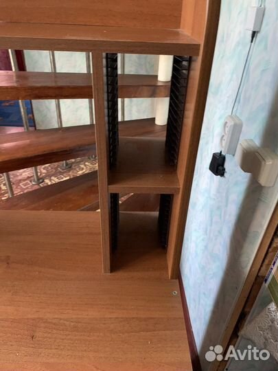 Компьютерный стол