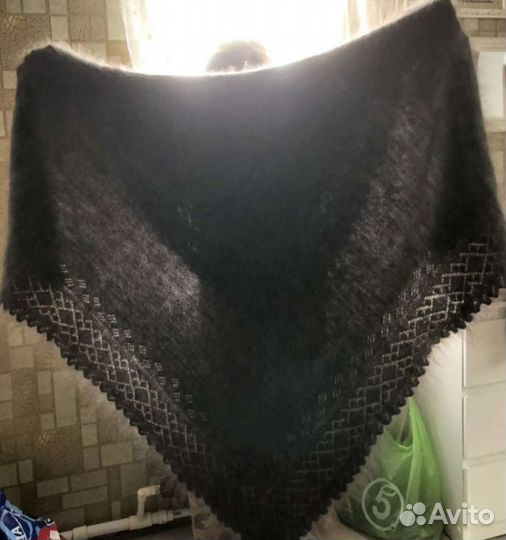 Оренбургский пуховый платок