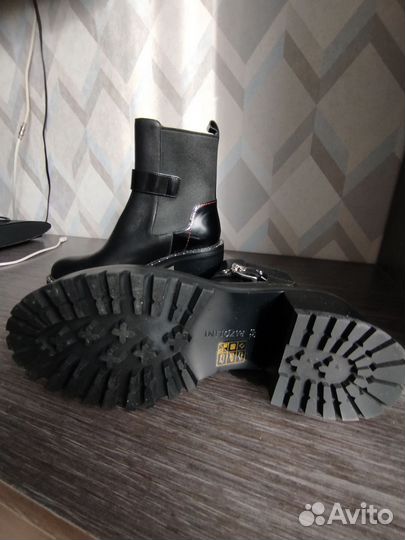 Ботинки carlo pazolini 36 размер