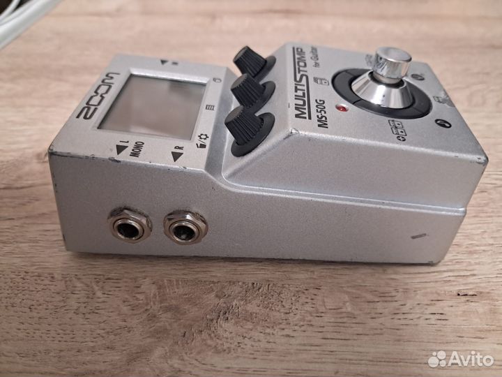 Гитарная педаль эффектов zoom MS-50G