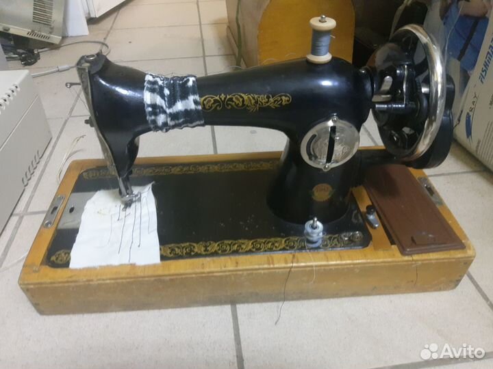 Швейная машинка пмз им. Калинина