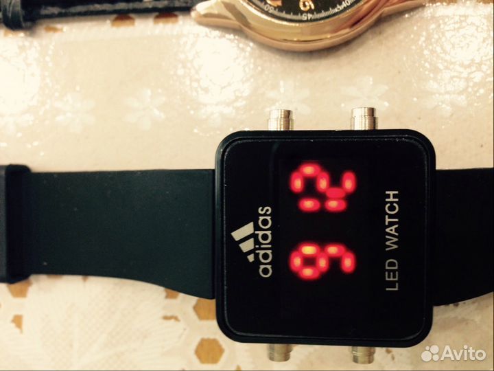 Часы три штуки