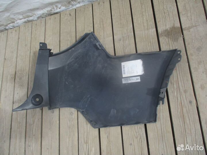 Бампер задний лев.часть Land Rover Discovery Sport